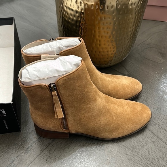 Naturalizer Robyn Golden Caramel Suede (Wide) - Picture 5 of 12